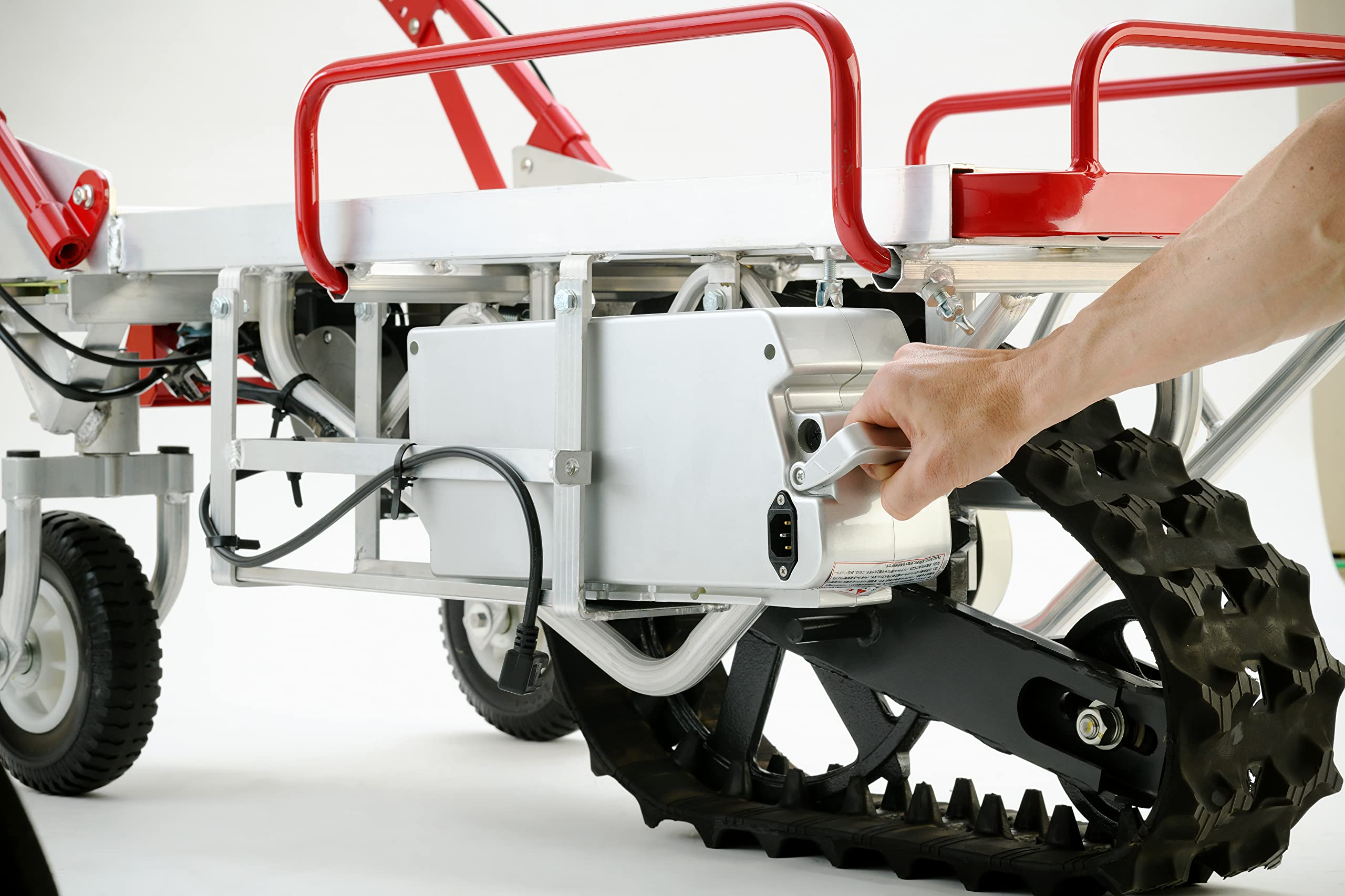 Amazon.co.jp: オカネツ工業 電動クローラ運搬車 ハコボA アルミ仕様